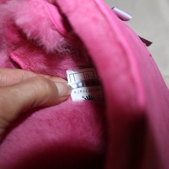 NIB UGG BAILEY BOW YOUTH 6 WOMEN'S 8 WATER RESISTANT SUEDE SHEARLING BOO… - Picture 5 of 9